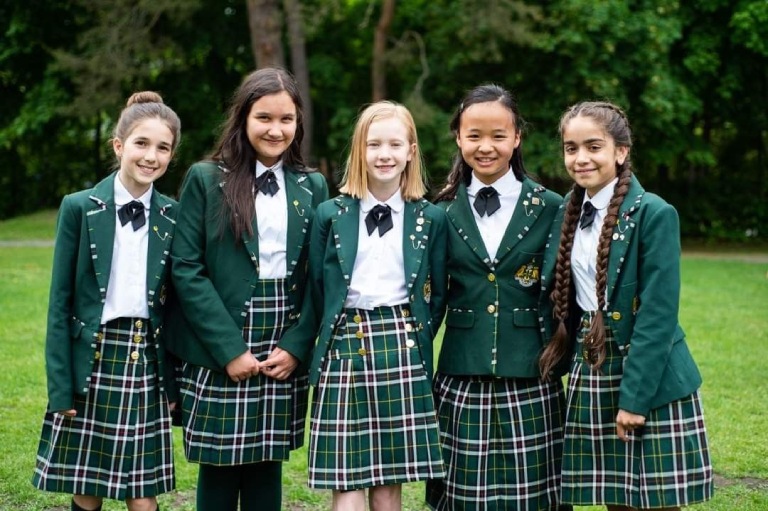 Đồng phục học sinh Mỹ