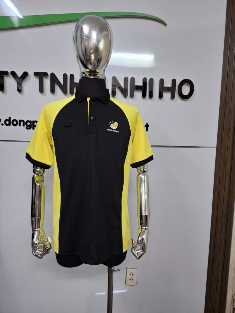 Áo polo raglan vàng phối đen, thêu logo ngực